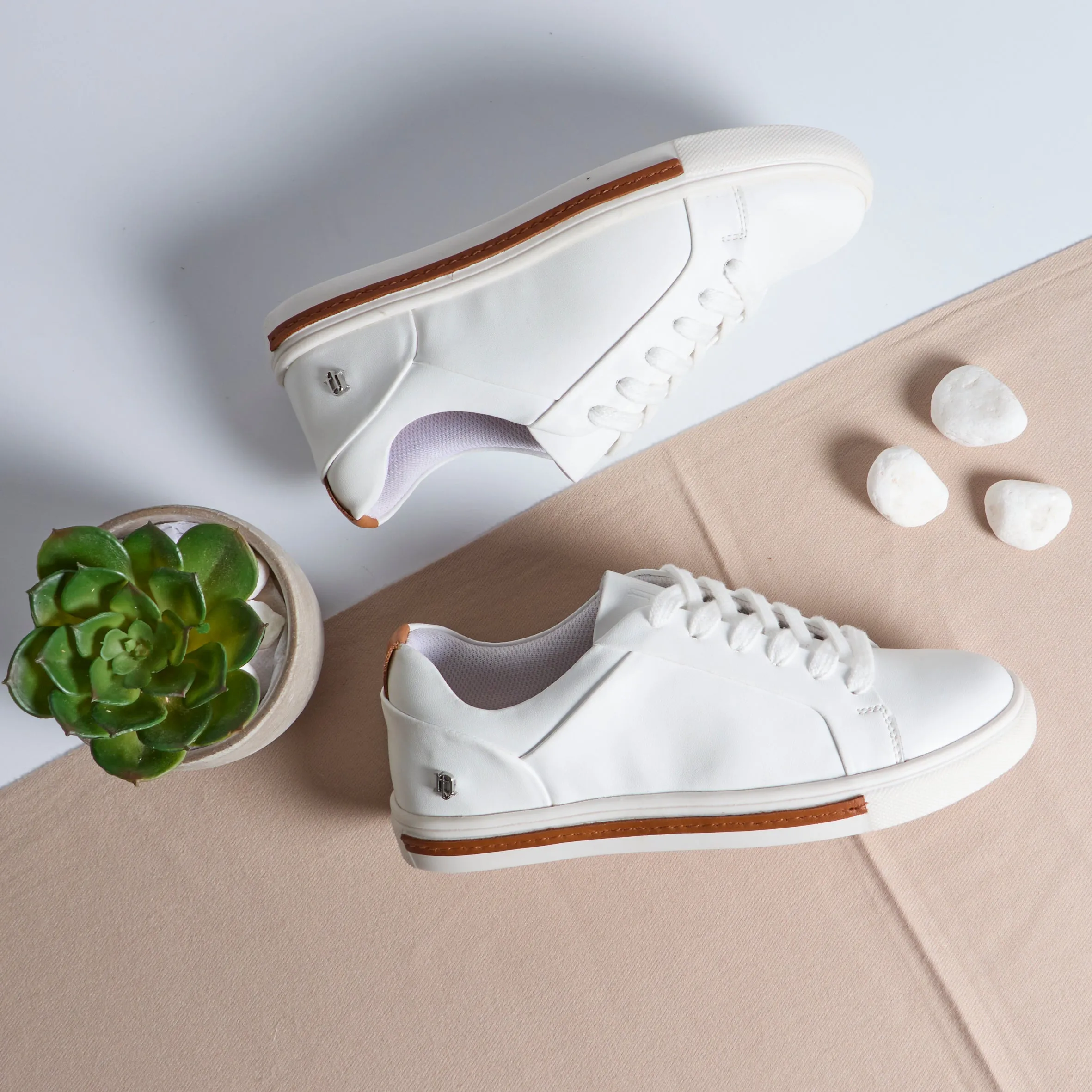 Isla 1 Sneaker White